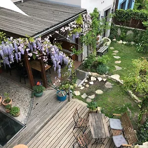 3* Гостевой дом Family Lorenz & Coffee House